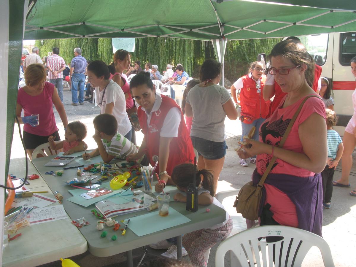 Moraleja se vuelca con las personas desalojadas por el fuego