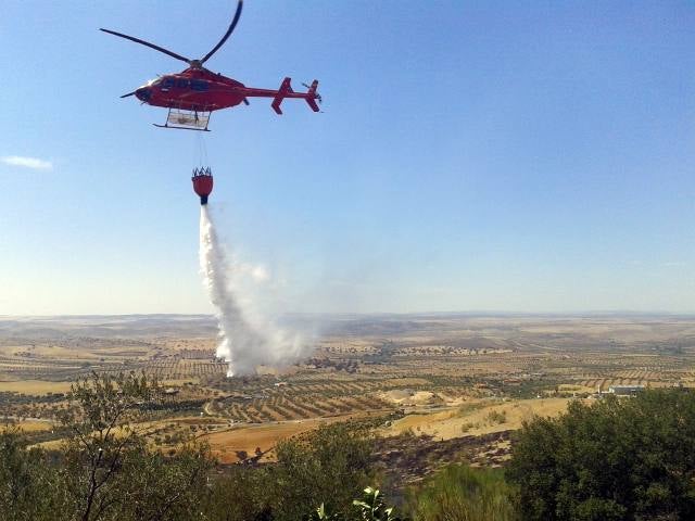 Controlado un fuego en la Sierra de Hornachos