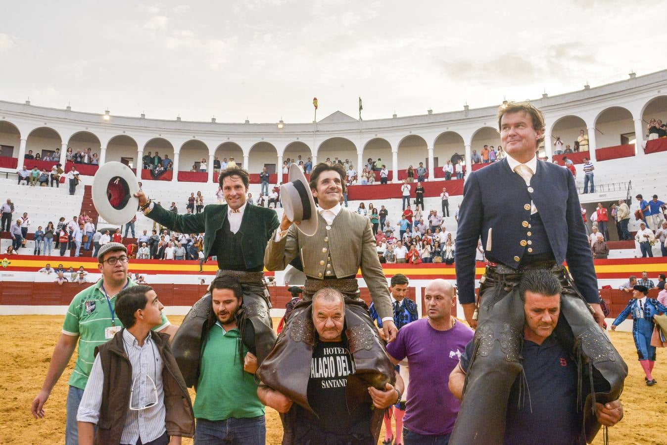 Tarde triunfal de rejones en Zafra