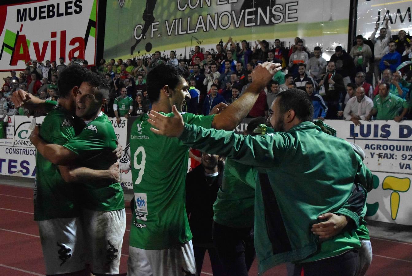 Miércoles, 14 de octubre: El Villanovense consiguió el pase a los dieciseisavos la Copa del Rey. El estadio Romero Cuerda tendrá su regalo de jugar con un grande. Fotografía: Alejandro Calero