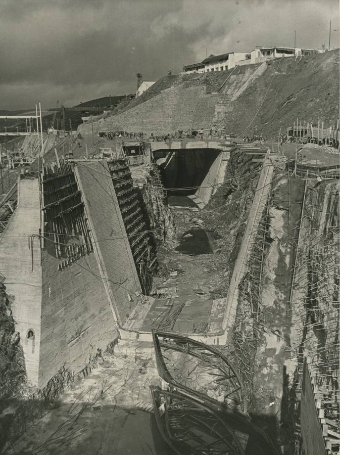 Trabajos de reconstrucción de la presa de Torrejón. Fotografía: Europa Press