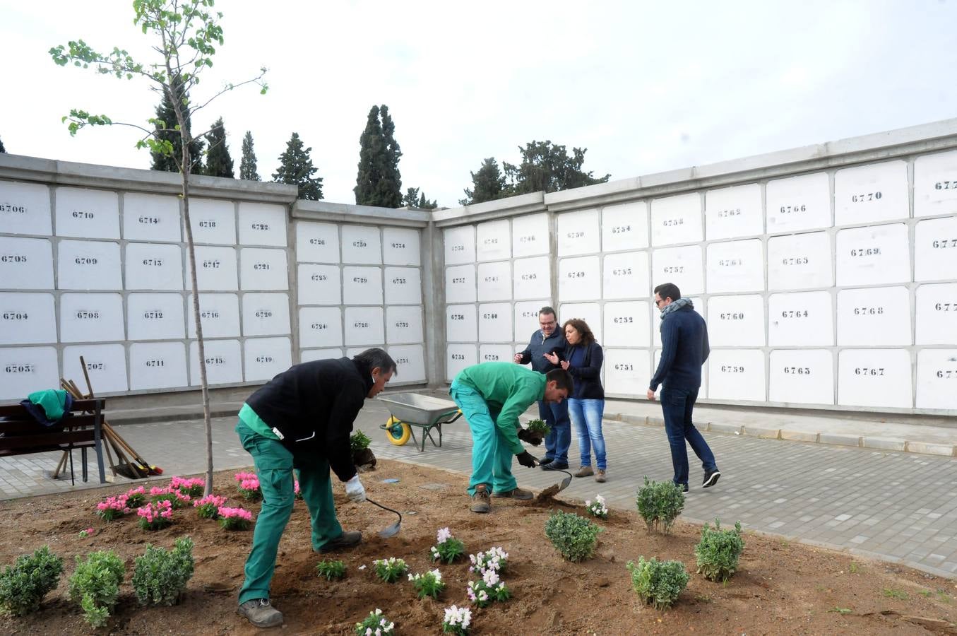 El cementerio emeritense habilitará una zona para columbarios