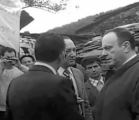 Visita de Manuel Fraga a Las Hurdes en 1976.