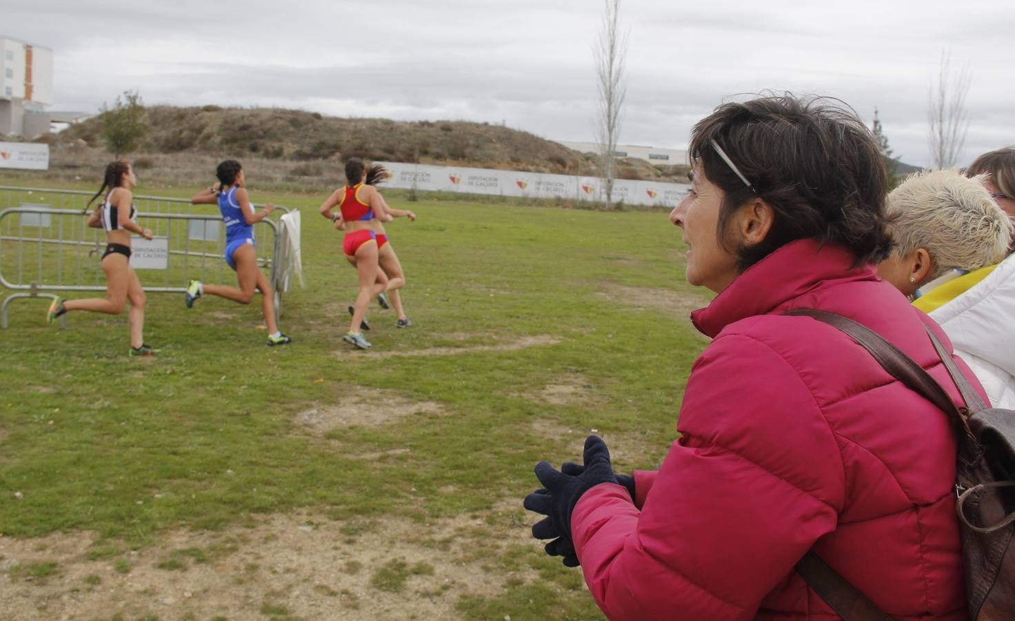 Más de 1.200 atletas, en el Trofeo Diputación de Campo a Través