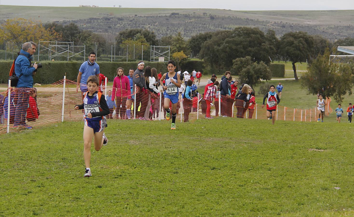 Más de 1.200 atletas, en el Trofeo Diputación de Campo a Través