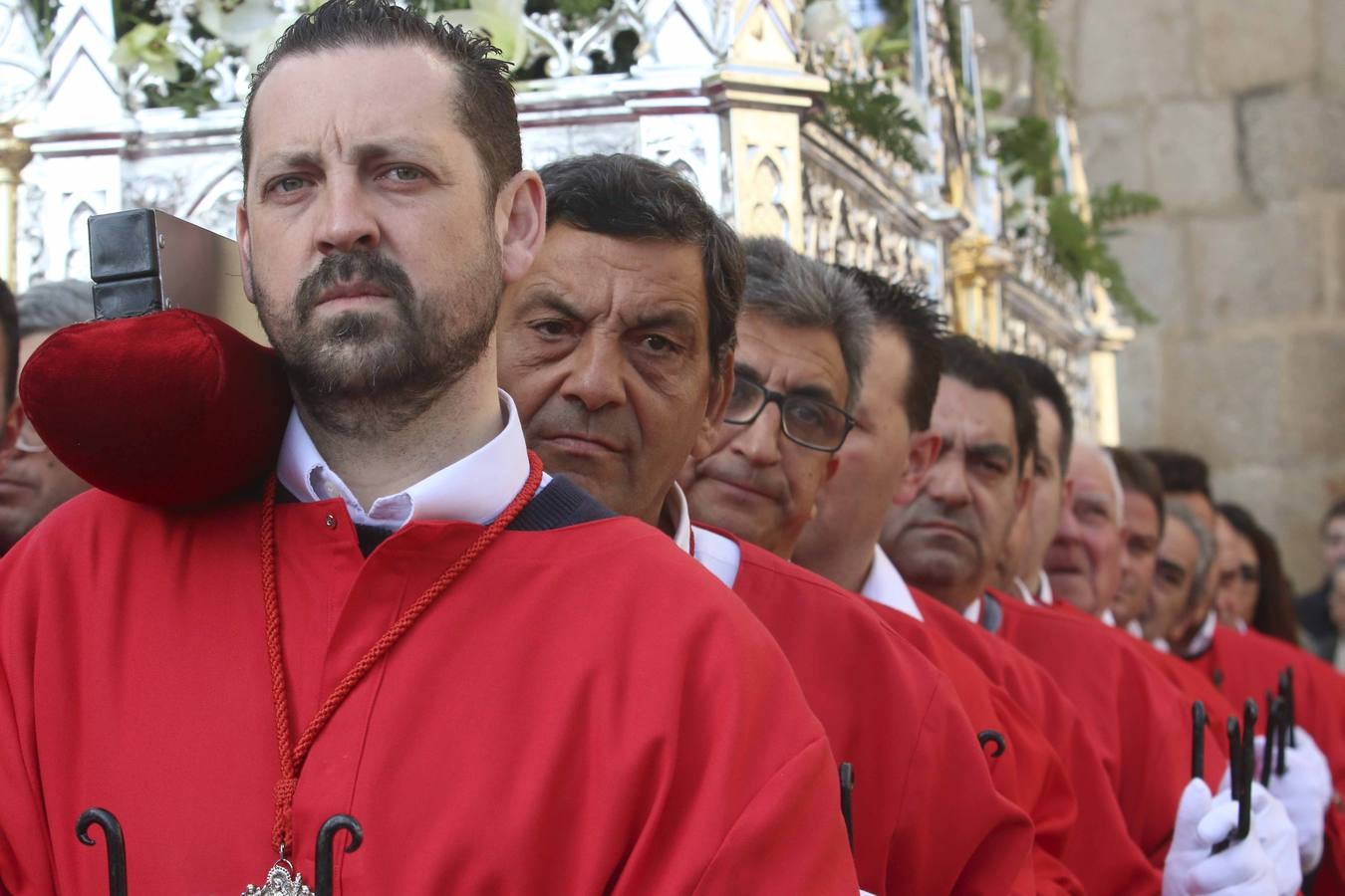 Santa Eulalia procesiona desde la Concatedral de Mérida