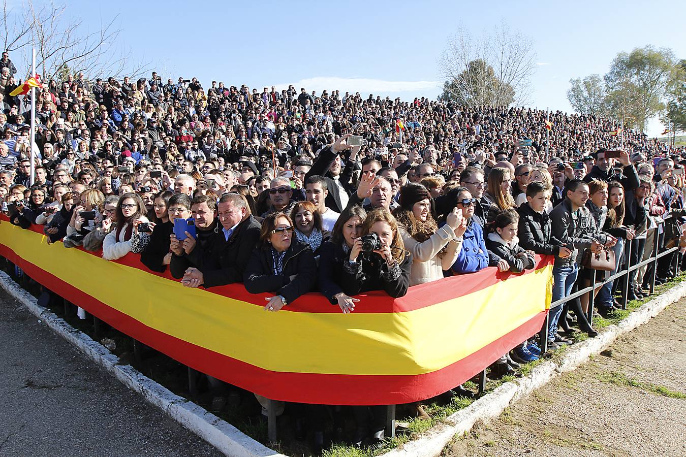 599 jóvenes soldados juran bandera en Cáceres