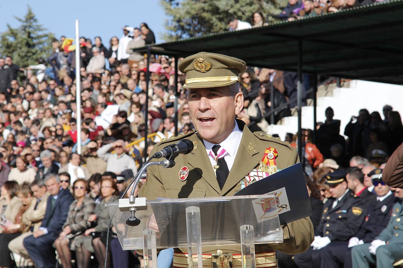 599 jóvenes soldados juran bandera en Cáceres