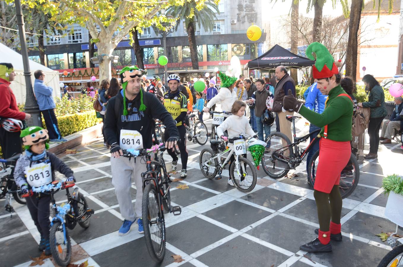 Sábado, 2 de enero: La quinta edición de la Ciclocabalgata de Badajoz desbordó las expectativas de la organización por el número de asistentes. Fotografías: Casimiro Moreno