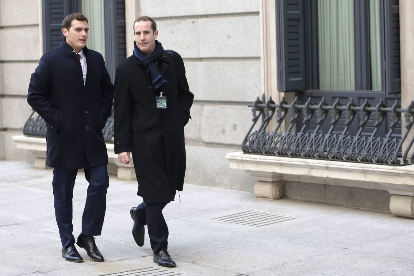 El líder de Ciudadanos, Albert Rivera, llega al Congreso de los Diputados donde hoy se celebra la sesión constitutiva de la Cámara Baja.
