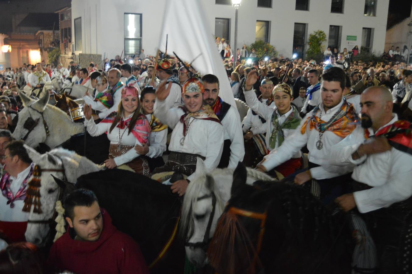 Júbilo y devoción en Navalvillar de Pela por San Antón