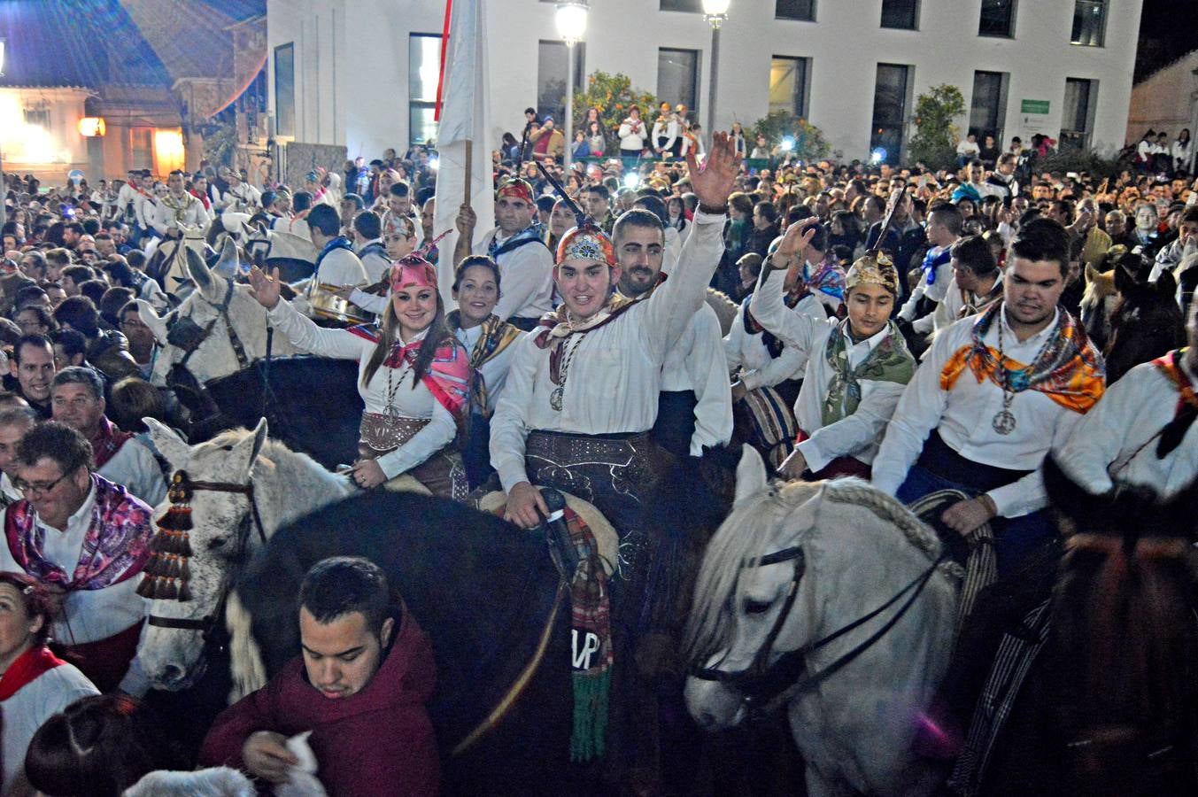 Júbilo y devoción en Navalvillar de Pela por San Antón