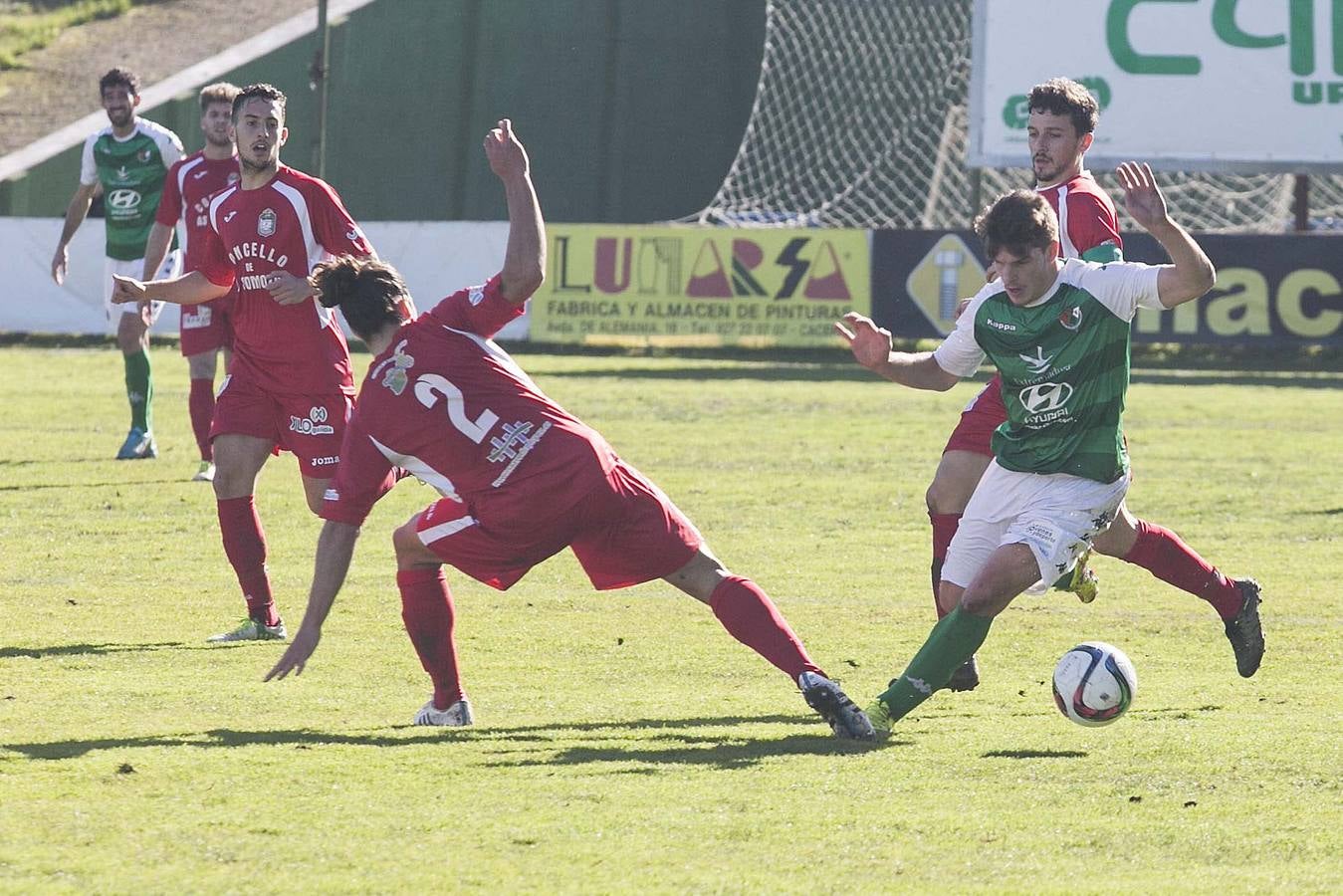 Cacereño 0- Somozas 2