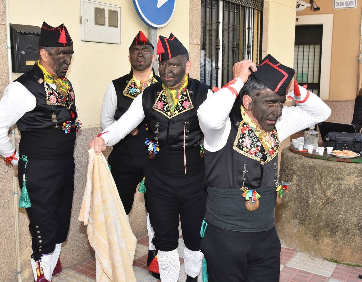 Los Negritos de San Blas llenan de danzas ancetrales Montehermoso