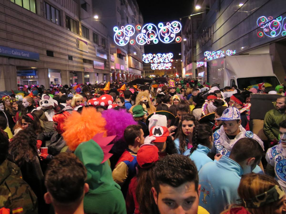 Noche de sábado de Carnaval en Badajoz