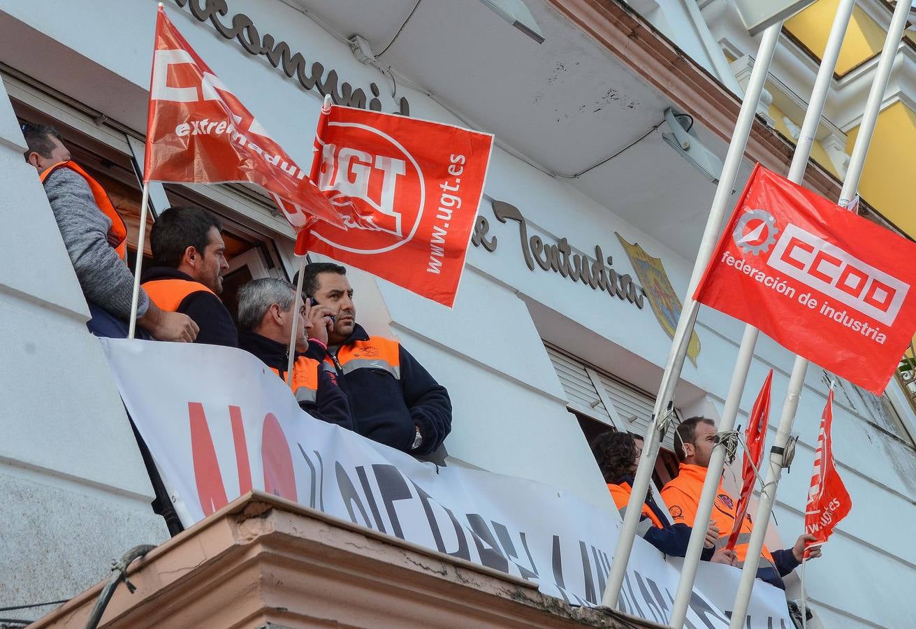 Los trabajadores de la mina de Aguablanca se encierran