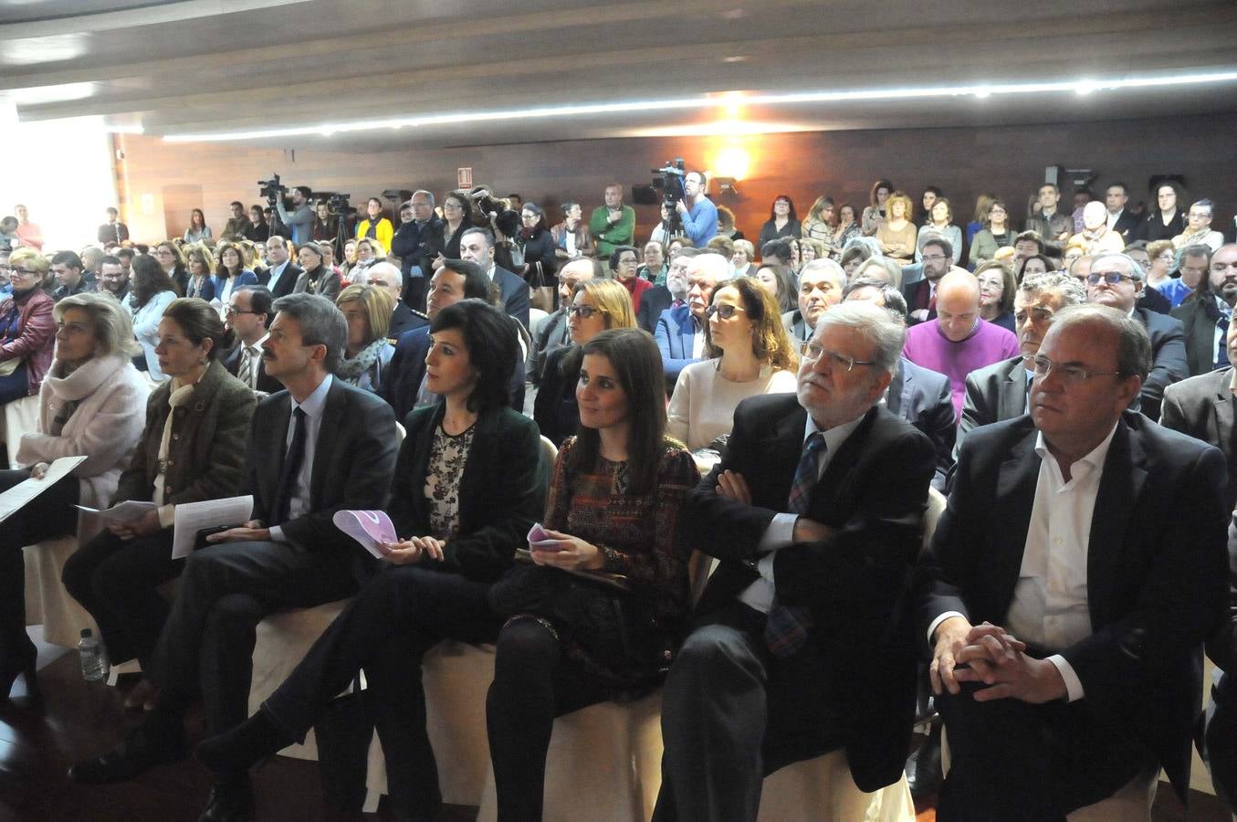 Acto Internacional del Día de la Mujer en la Asamblea de Extremadura. Foto: Brígido Fernández