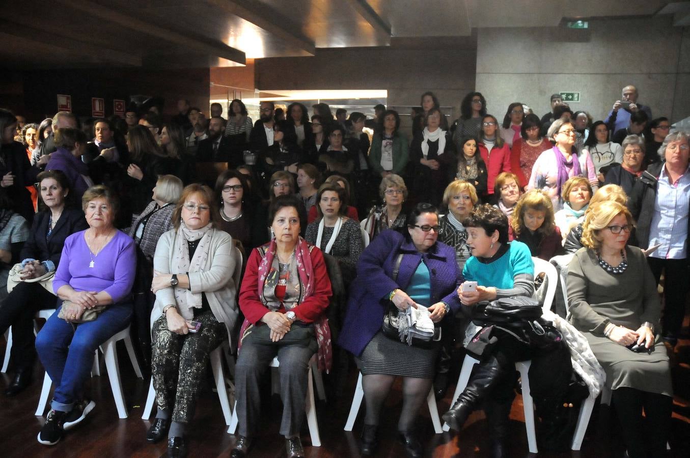 Acto Internacional del Día de la Mujer en la Asamblea de Extremadura. Foto: Brígido Fernández