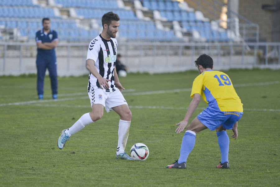 El CD Badajoz gana al Valdelacalzada