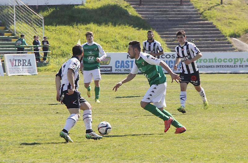 Victoria del Cacereño ante el Lealtad (1-0)