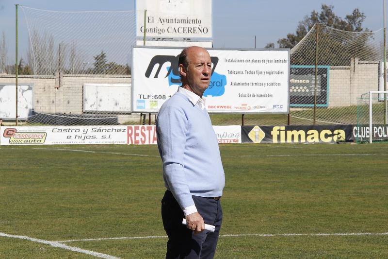 Victoria del Cacereño ante el Lealtad (1-0)