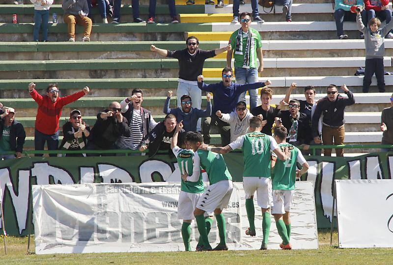 Victoria del Cacereño ante el Lealtad (1-0)