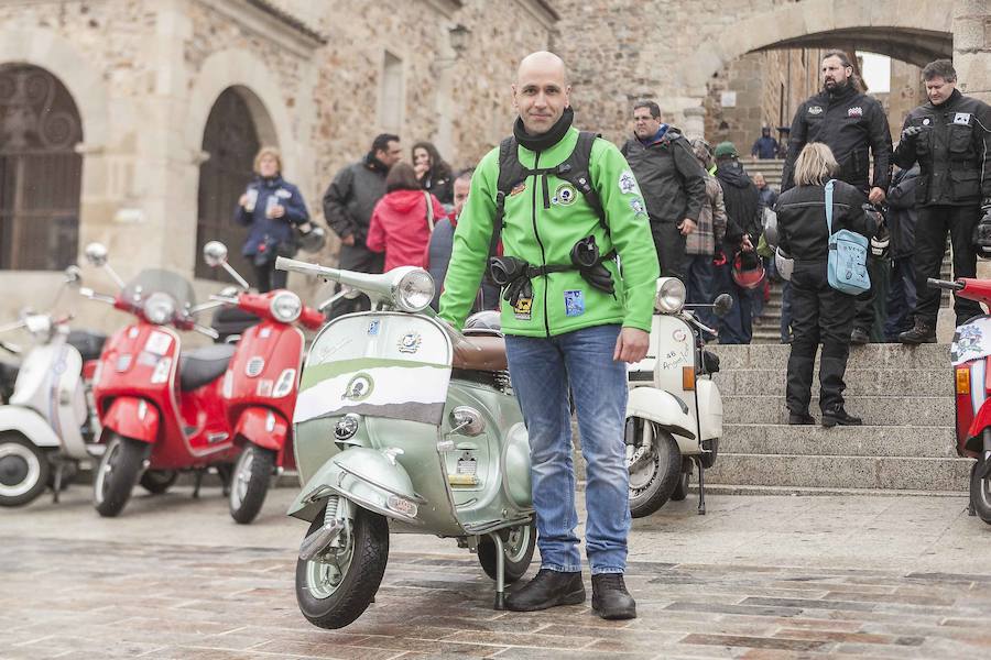 El embrujo de las vespas llega a Cáceres
