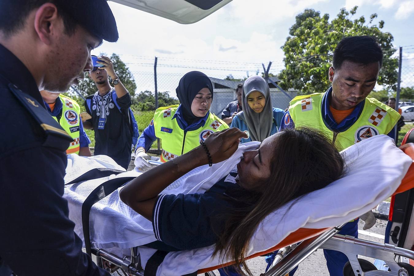 Los españoles rescatados en Malasia ya se encuentran en tierra firme