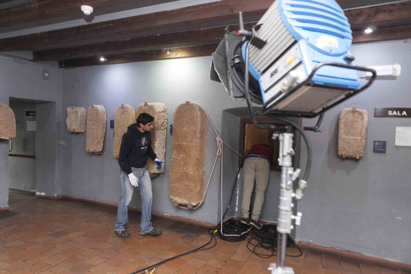 Martes, 10 de mayo. Comienza el rodaje del capítulo piloto de 'Still Star Crossed', serie basada 'Romeo y Julieta' en Cáceres Fotografías: Jorge Rey