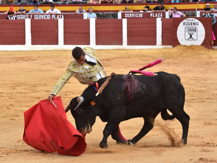 Puerta grande para José Rojo y Alejandro Mora en su presentación en Plasencia