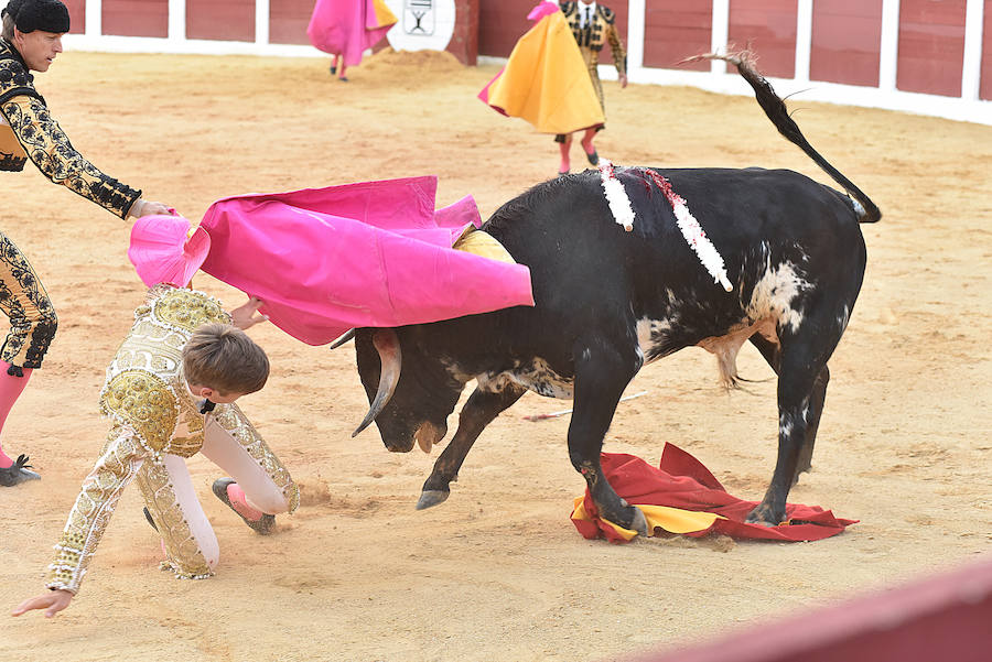 Puerta grande para José Rojo y Alejandro Mora en su presentación en Plasencia