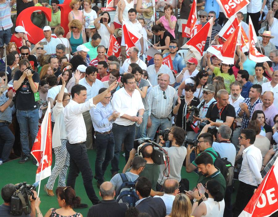 Mitin de Pedro Sánchez en Villanueva