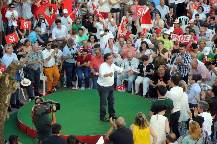 Mitin de Pedro Sánchez en Villanueva