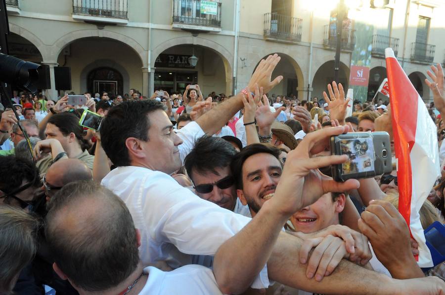 Mitin de Pedro Sánchez en Villanueva