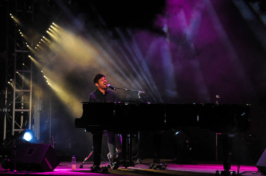 Pablo López ofrece el primer concierto en el Teatro de Medellín