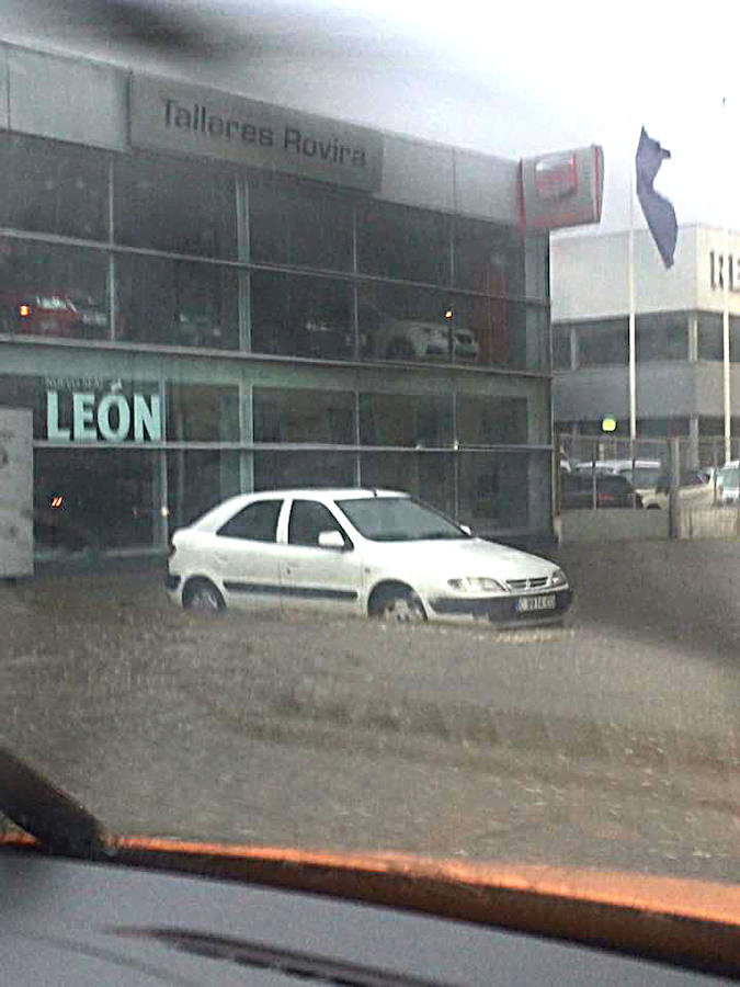 Una fuerte tormenta provoca el caos en Plasencia