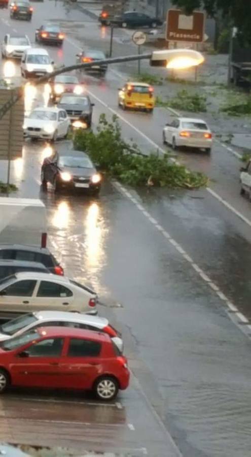 Una fuerte tormenta provoca el caos en Plasencia