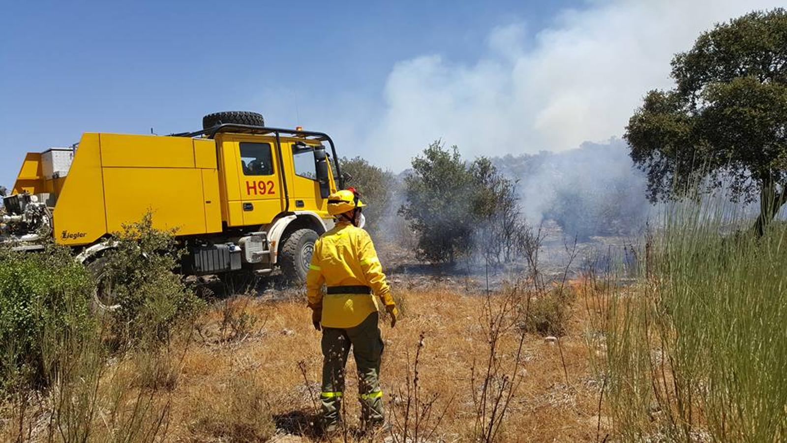 Declarado un incendio en Arroyo de San Serván sin peligro para la población