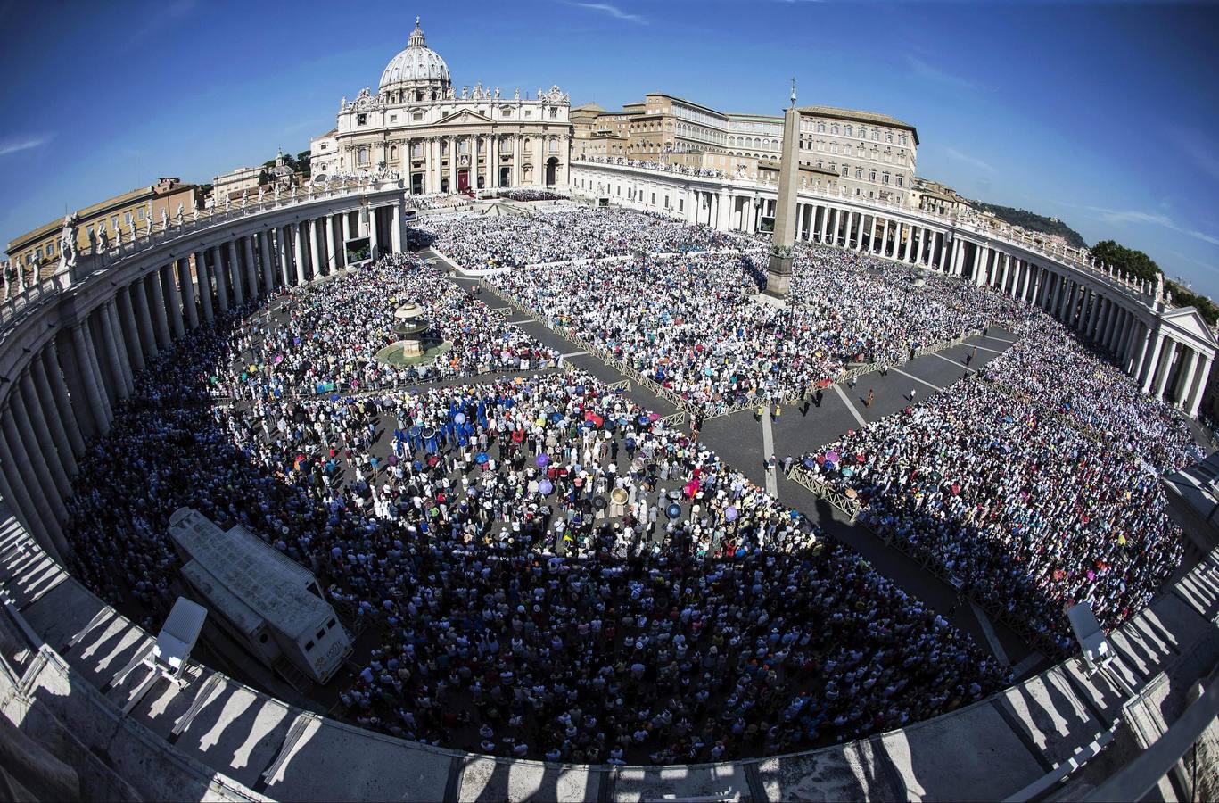 Domingo, 4 de septiembre: El papa Francisco canoniza a la fundadota de las Misericordias de la Caridad, La Madre Teresa de Calcuta Fotografía : Agencias