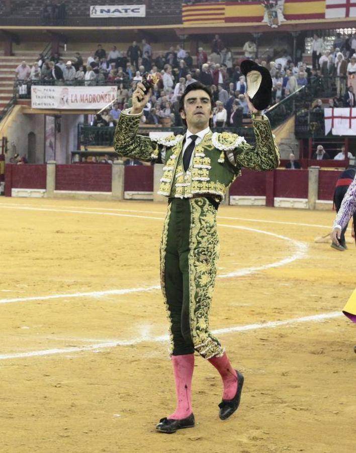 Perera corta una oreja en Zaragoza