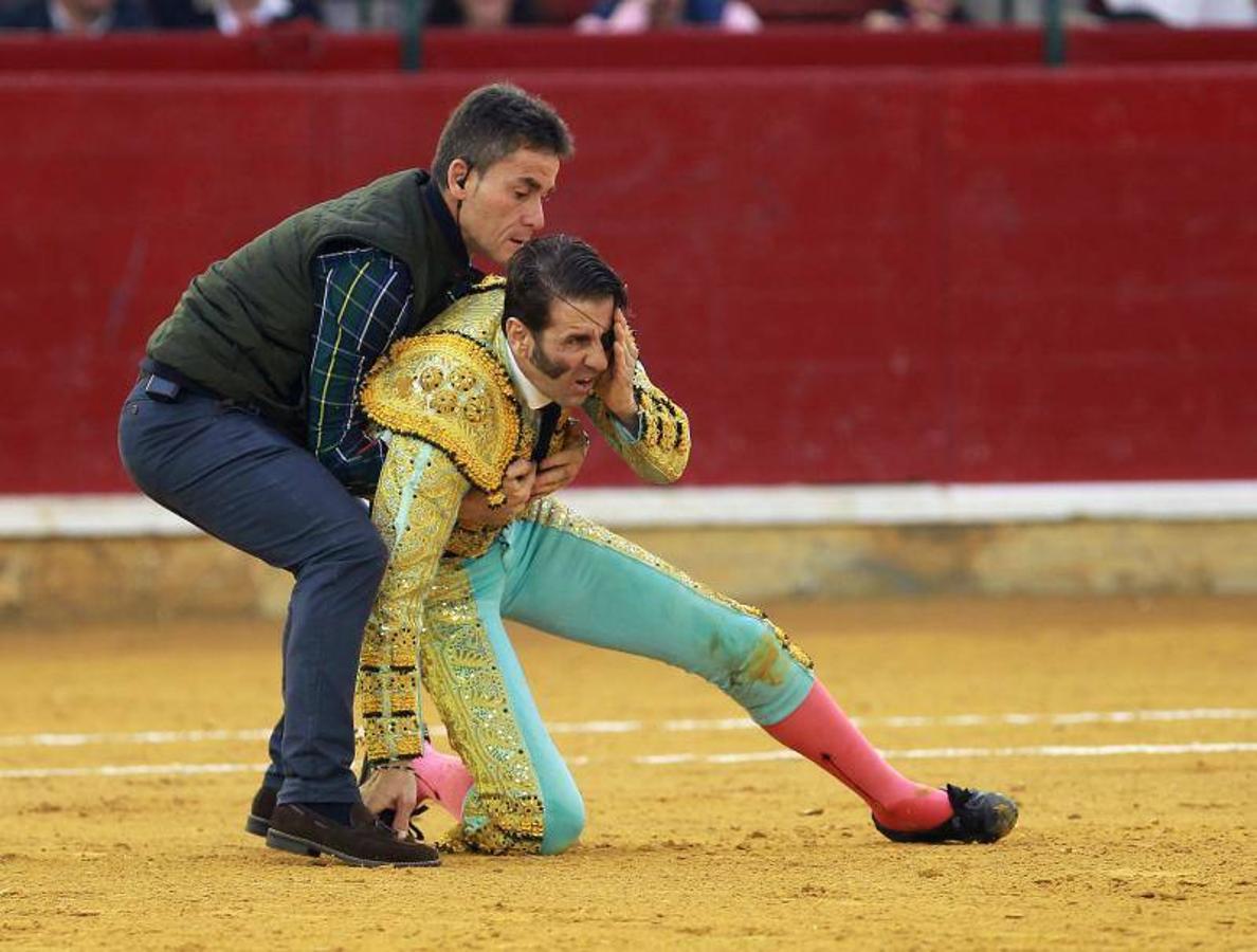 Imágenes de la cogida a Juan José Padilla en Zaragoza