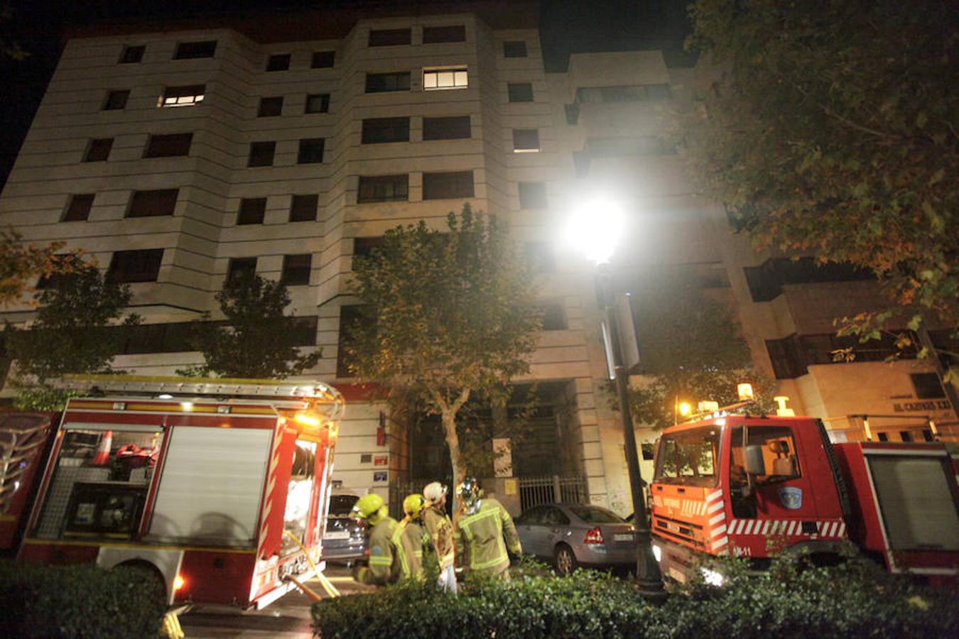 Un muerto y 13 heridos por la explosión en un edificio del centro de Cáceres