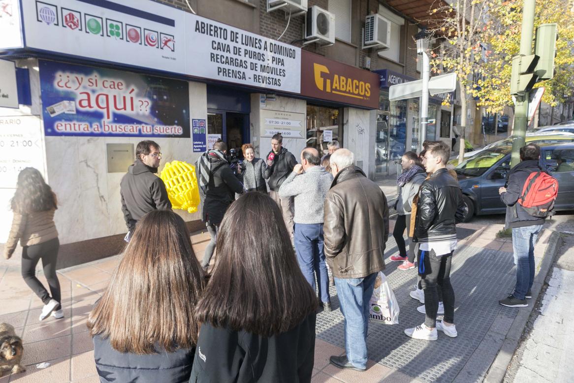 Jueves, 22 de diciembre: La Lotería de Navidad repartió por Extremadura varios premios destacando un segundo premio en Almendralejo.Fotografías: Agencias