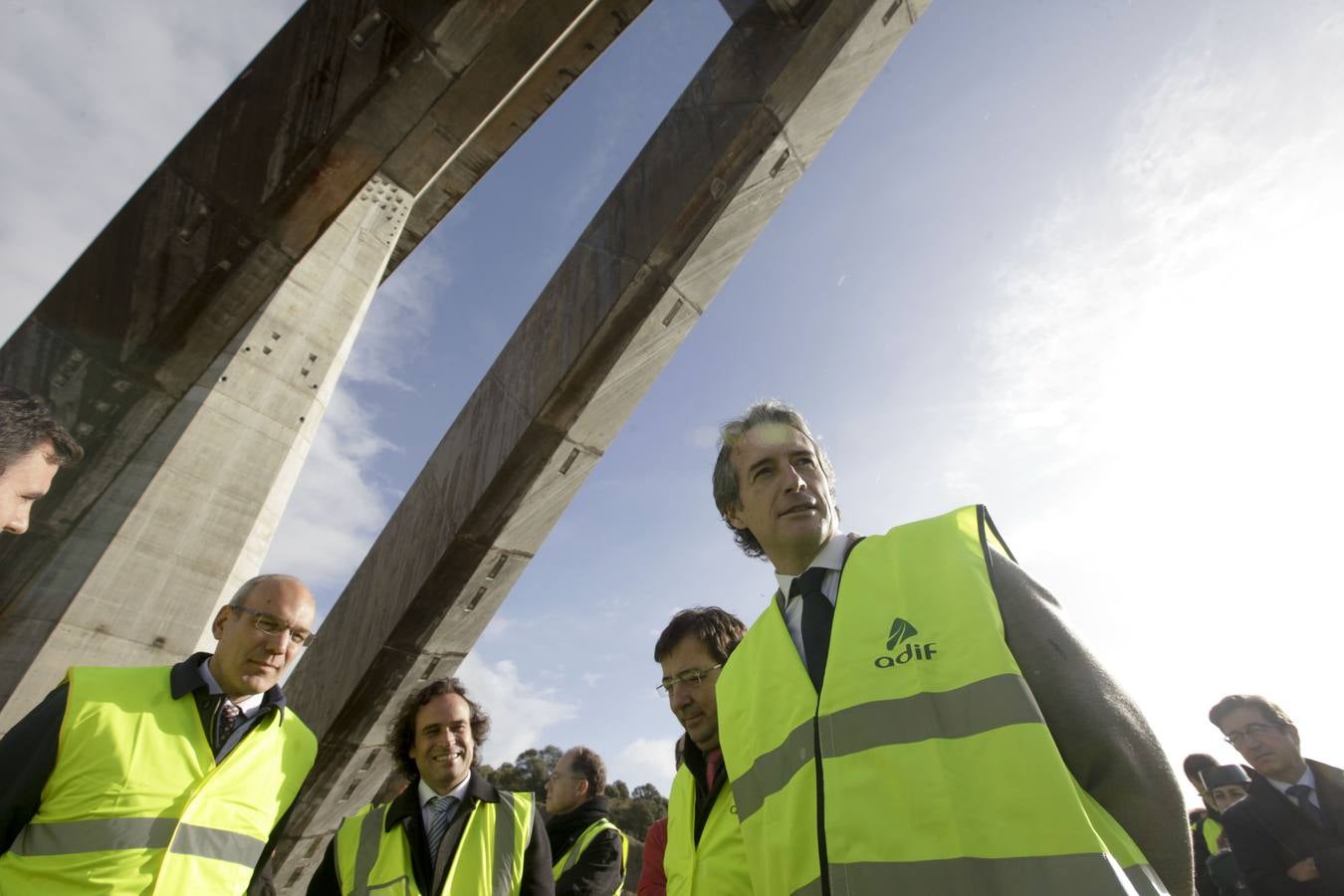 Visita del Ministro de Fomento, Íñigo de la Serna, visita las obras del AVE