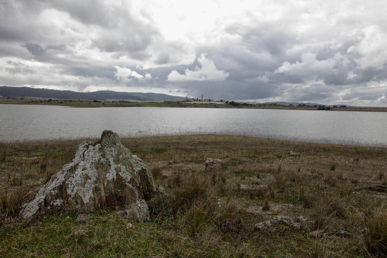 El Guadiloba recupera en dos días lo que consume Cáceres en tres meses