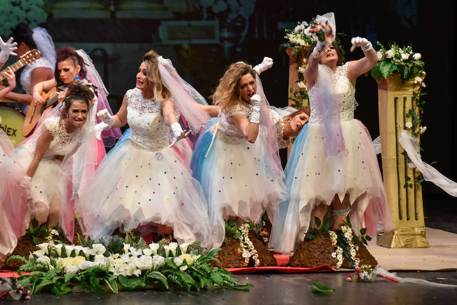 Su actuación en este 2017 recuerda a la energía de su año de Chamanas pero con más tablas