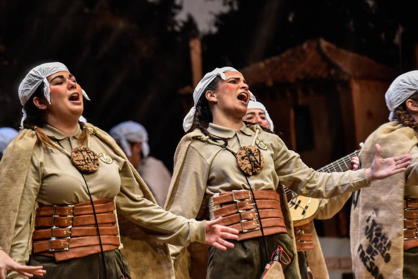 Las Polichinelas tienen buenas letras y las defienden con soltura con un buen sonido. Tienen un repertorio muy completo