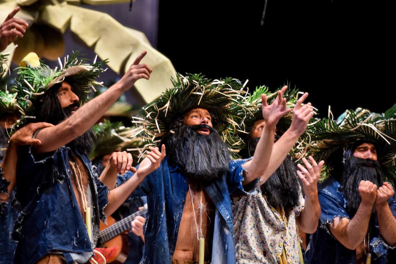 Sorprendieron al público con un pasodoble a Manuela Chavero.