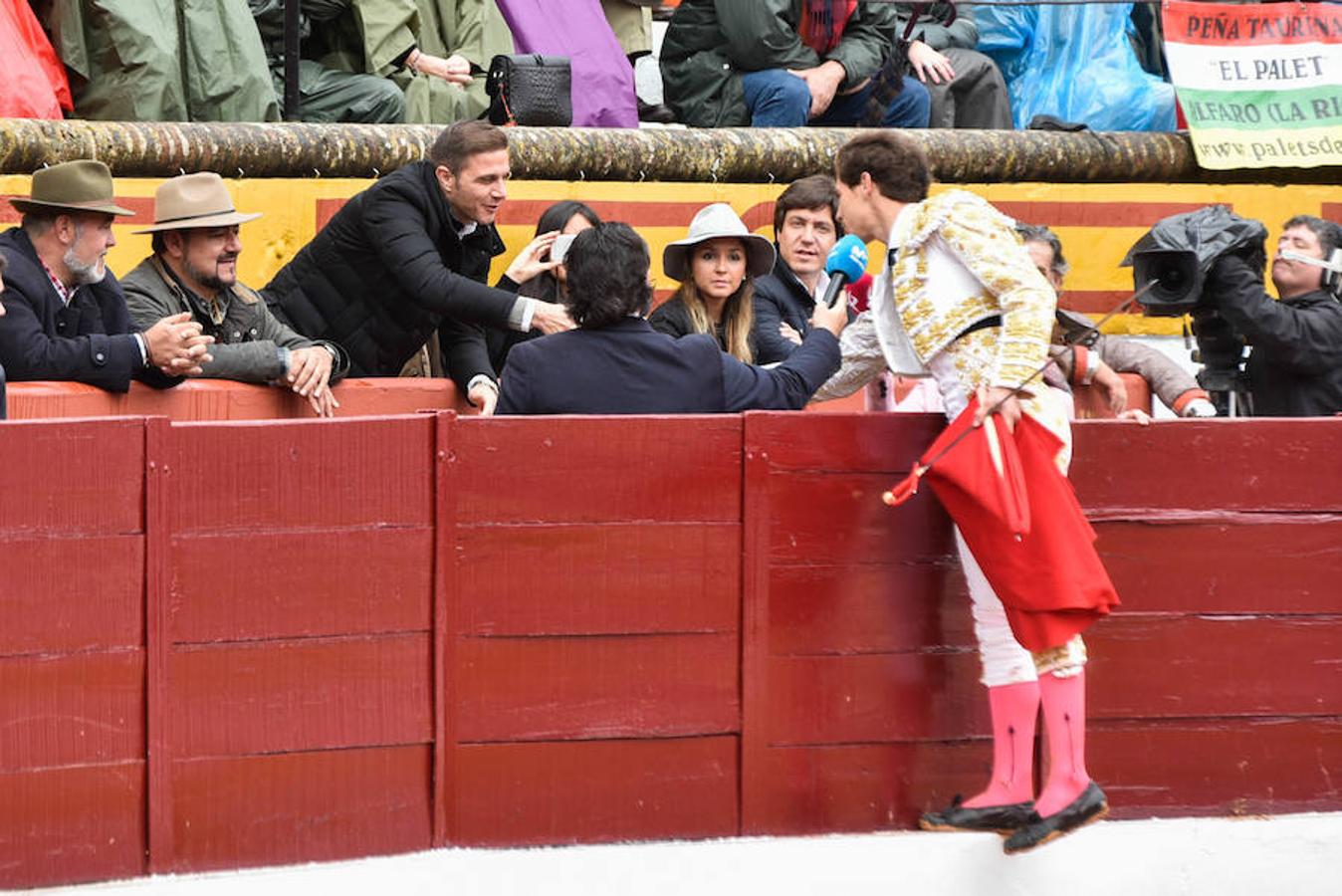 Corrida de toros matinal del domingo.