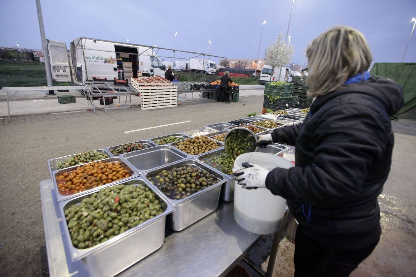 Amanecer en el mercado franco